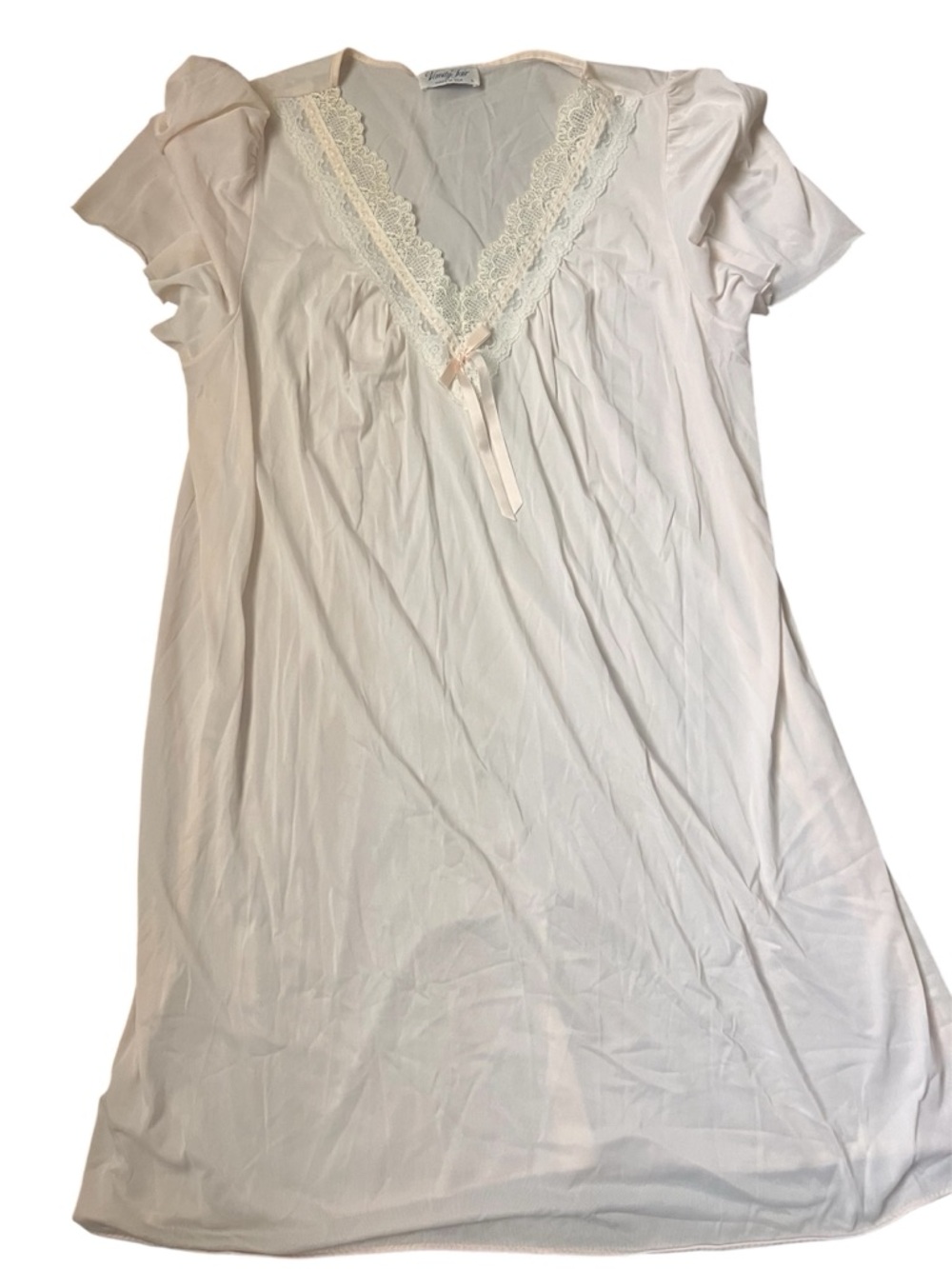 Vanity  Fair vintage Cream Lace-Trim Sleep Chemise